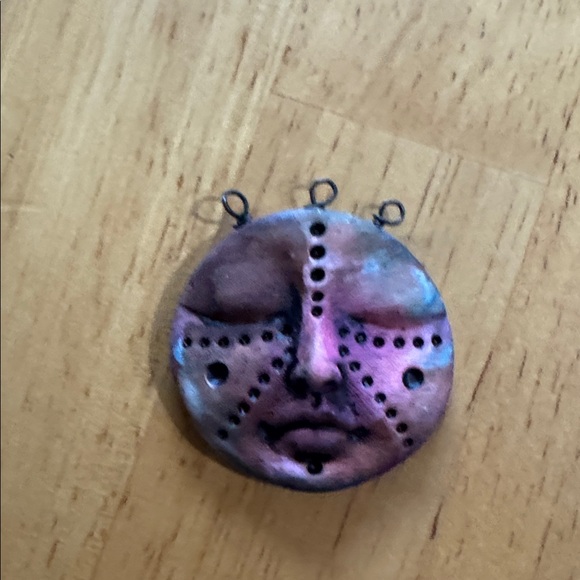 Artistic Yellow and Black Face Pendant - Picture 2 of 2